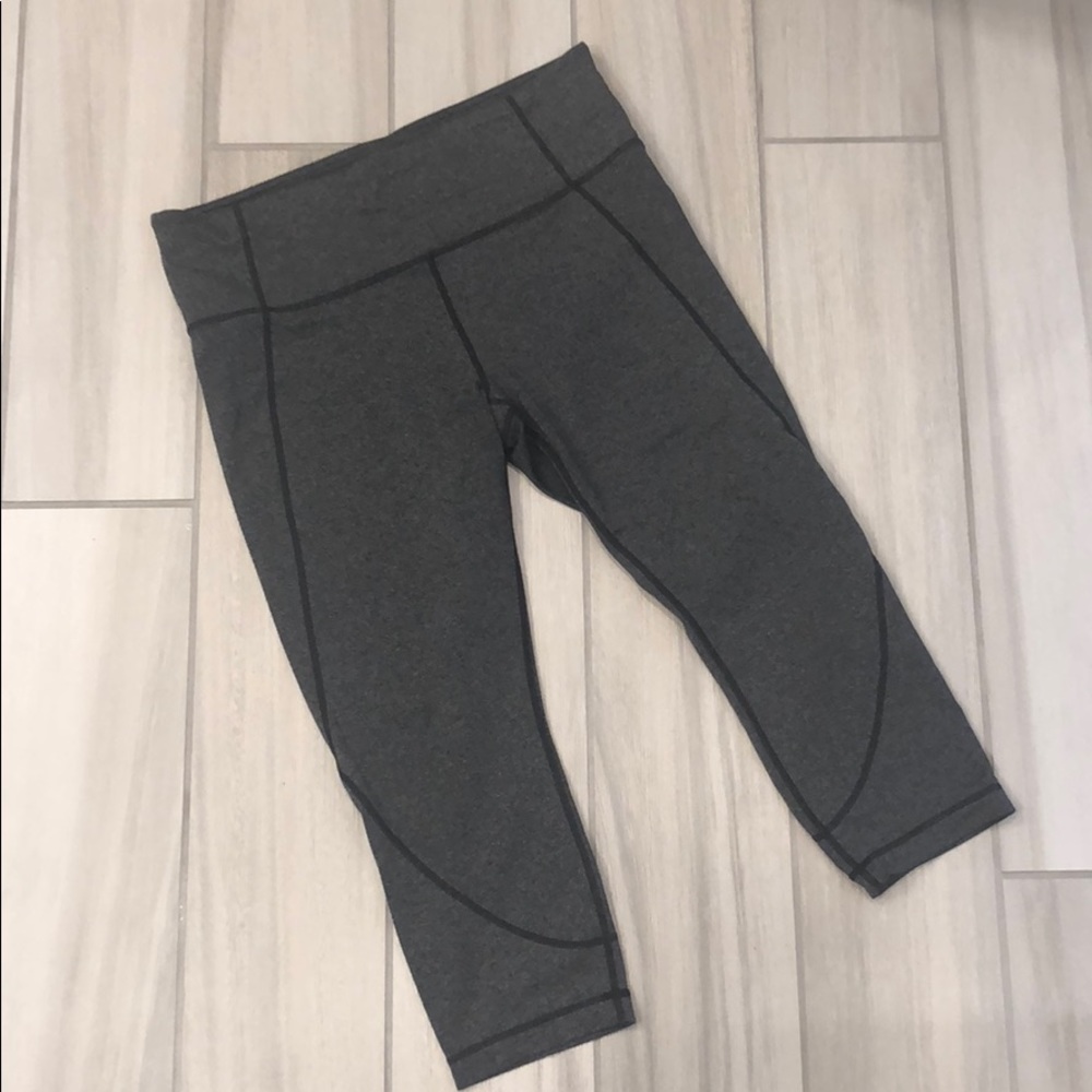 Athleta Cropped Leggings